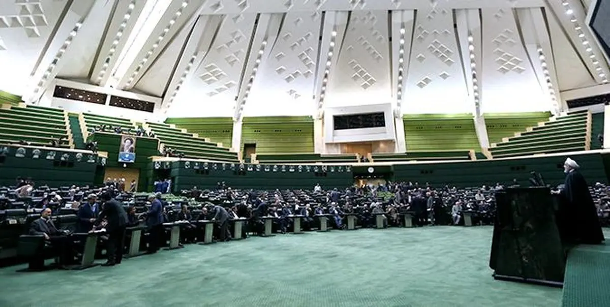 دولت باید دوباره از مجلس رای اعتماد بگیرد؛ آری یا خیر؟