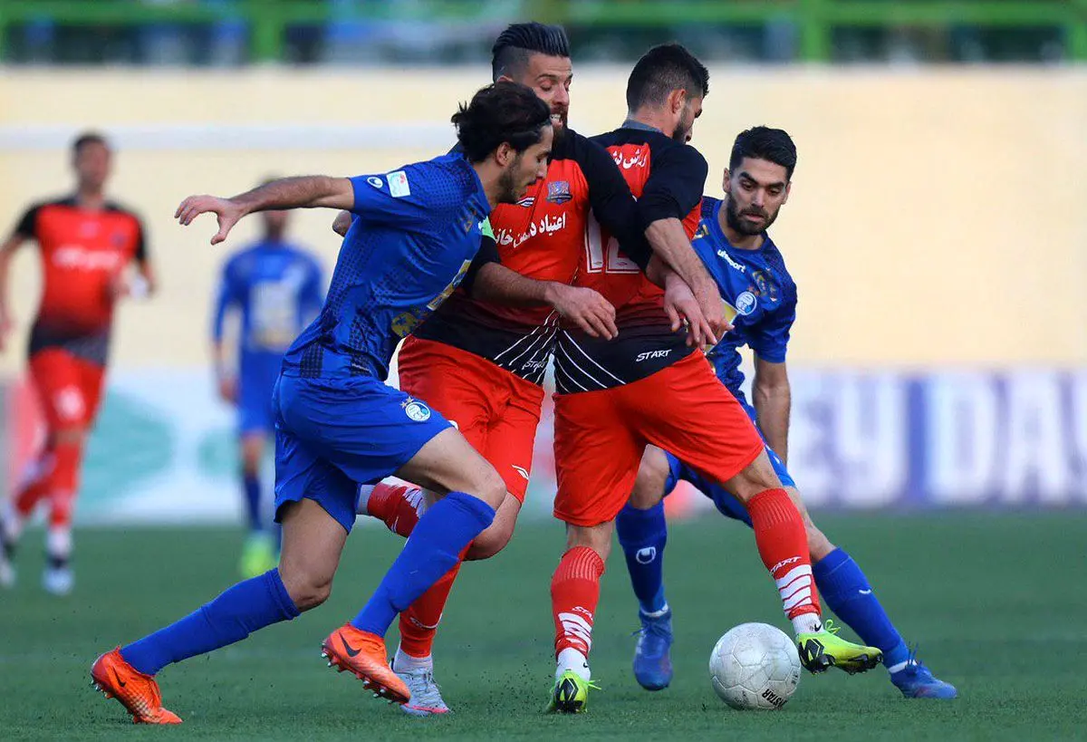 سبقت استقلال از پرسپولیس در قائم‌شهر