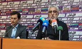 فرکی: سپاهان مقابل استقلال و پرسپولیس اینطور عقب ننشسته بود