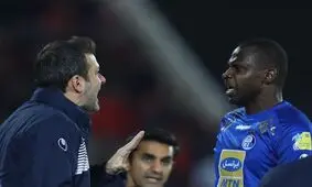 حرف های مبهم استراماچونی در مورد استقلال!