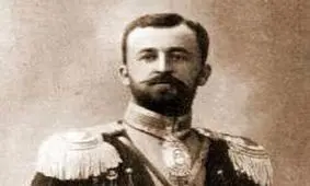 لیاخوف کجا بود؟ / داستان زندگی افسر روسی که روی پلاکاردهای تظاهرات دوشنبه آمد