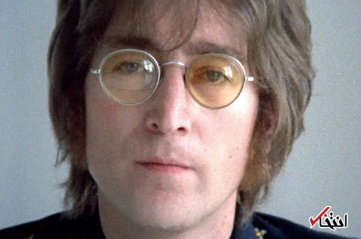 عینک آفتابی  جان لنون به حراج گذاشته می شود