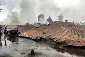 بیمارستان متروکه مشگین‌شهر در آتش سوخت