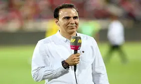 عکس لو رفته از دکور برنامه مزدک میرزایی در شبکه ماهواره‌ای