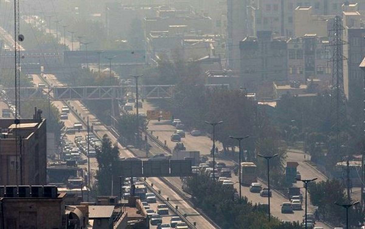 شهرداری تهران: حذف کارت سوخت خودروهای فرسوده سبب کاهش آلودگی هوا میشود
