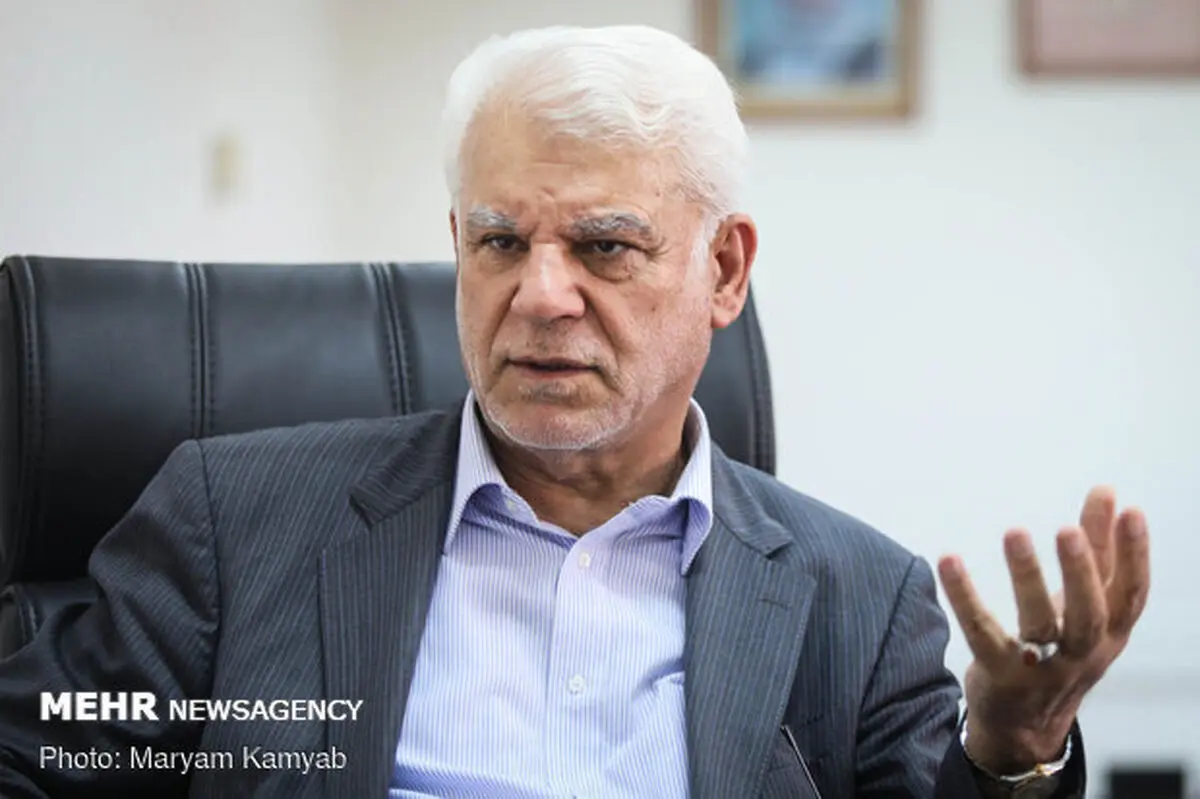 بهمنی: مجلس دهم از راس امور بودن افتاد/«ایران خودرو»بدهی قابل توجهی دارد