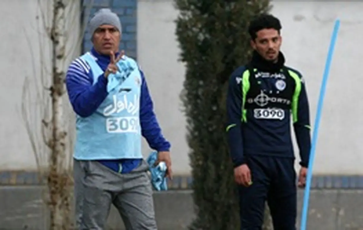 منصوریان هافبک جنجالی را بازهم نیمکت‌نشین کرد