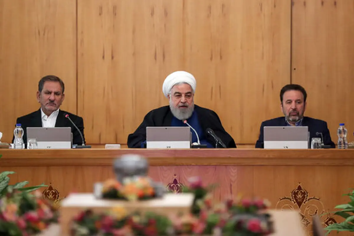 روحانی:پشت پرده پرونده ۲ میلیارد ۷۰۰ میلیون دلاری چه کسانی بودند؟