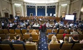 برگزاری اولین جلسه علنی تحقیقات استیضاح ترامپ با مطرح شدن ادعایی تازه