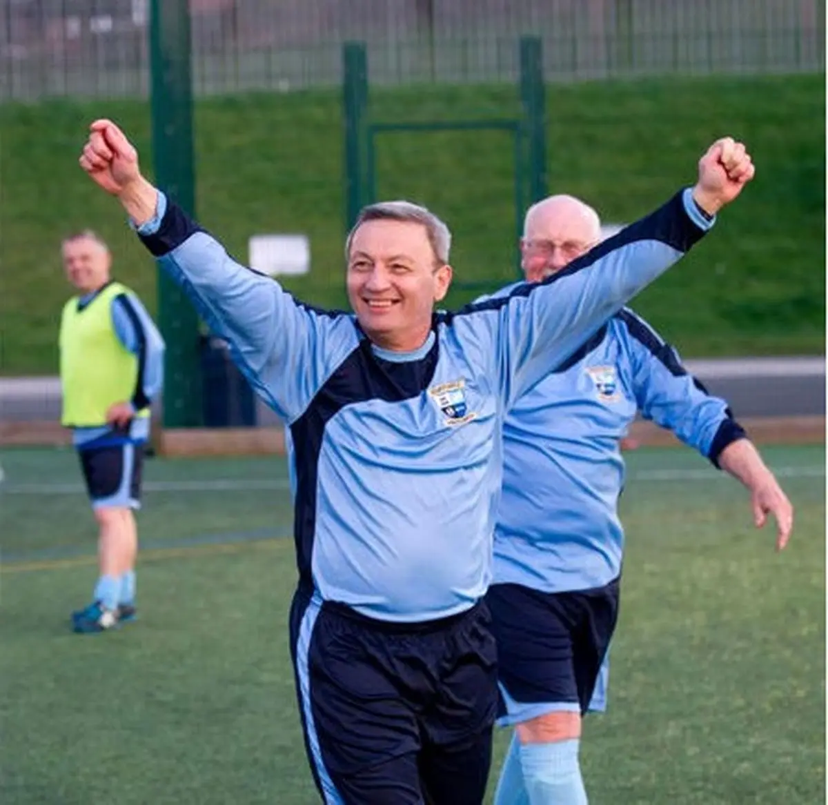 عجیب اما واقعی/این مرد در یک روز 27 بار مرد و زنده شد + عکس