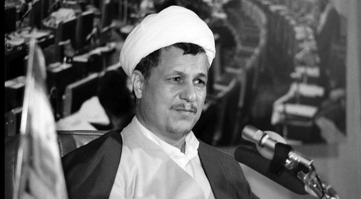 خاطرات هاشمی؛ ۲۳ آبان ۱۳۷۱ تا ۱۳۷۵: احمدی نژاد آمد، برای توسعه راه‌ها کمک خواست / مجید انصاری از منزوی شدن خط امامی ها نگران بود