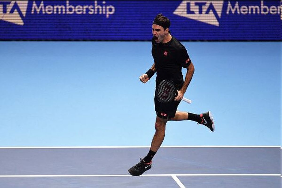 صعود فدرر به نیمه‌نهایی تور ATP لندن با شکست جوکوویچ