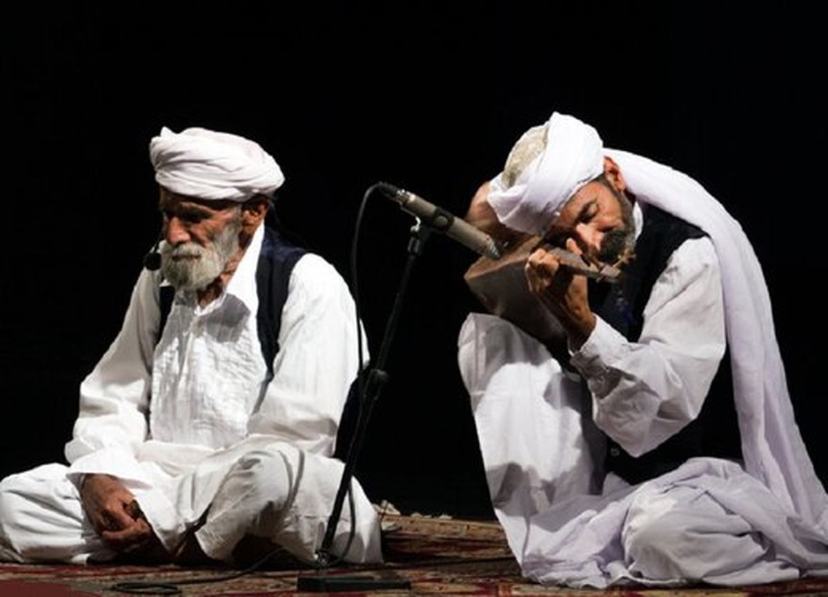 شریفزاده: اگر من هنرمندم، حقم نیست آخر عمری مرده بشورم!