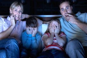 به دلایلی مهم فیلم ترسناک تماشا کنید