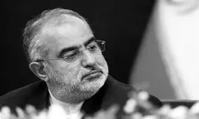 توئیت حسام الدین آشنا درباره اتفاقات چند ساعت گذشته در کشور/ شب دراز است و قلندر بیدار...