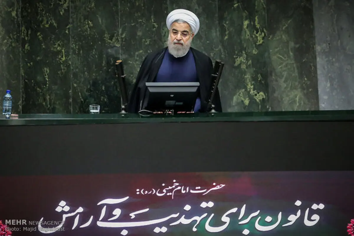 متن کامل سوال نمایندگان از رئیس‌جمهور درباره افزایش قیمت بنزین