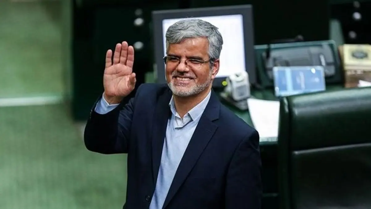 محمود صادقی از نمایندگی مجلس استعفا می‌دهد/پای قیمت بنزین در میان است؟