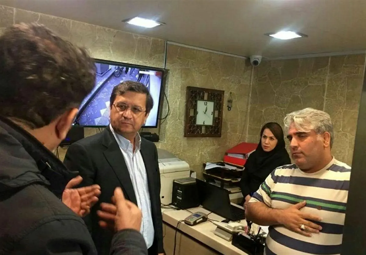 رییس بانک مرکزی: مردم هر چقدر ارز بخواهند در اختیارشان خواهیم گذاشت