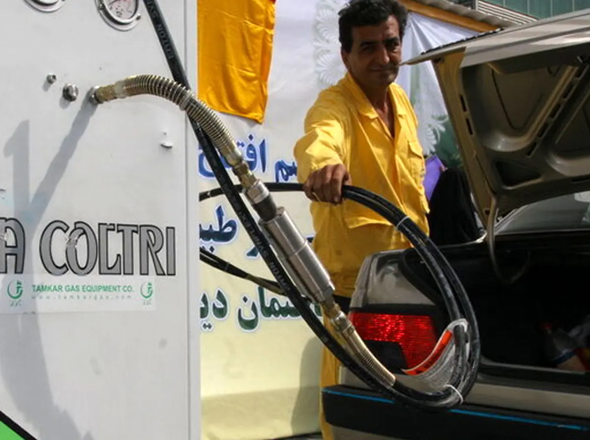 انجمن سی.ان.جی: شرایط دوگانه‌سوز کردن خودروها تسهیل شود