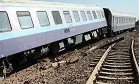 خروج ۲ واگن قطار مسافری تهران-تبریز از ریل