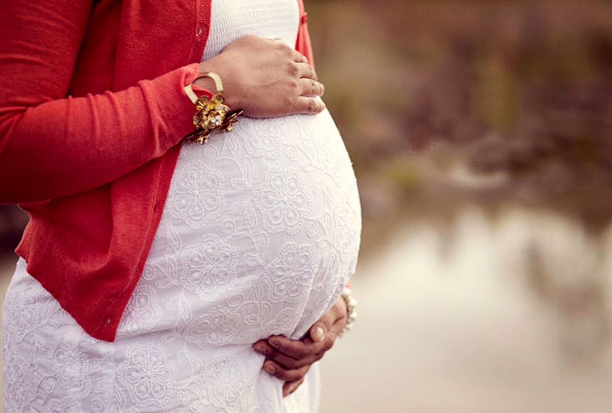 حاملگی خارج از رحم چیست و چرا اتفاق می‌افتد؟