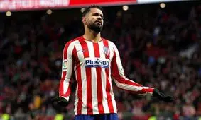 کاستا تسلیم شد، جراحی و دوری سه ماهه از میادین