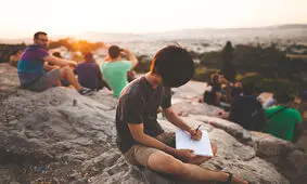 با نوشتن استرس را شکست دهید