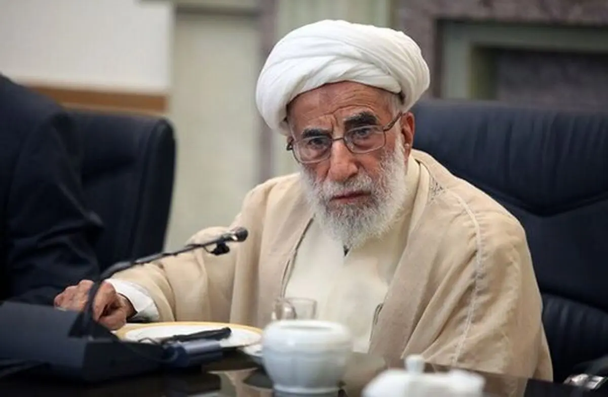 دو واکنش جالب و متفاوت آیت الله جنتی به گران شدن بنزین در دولت‌های احمدی نژاد و روحانی