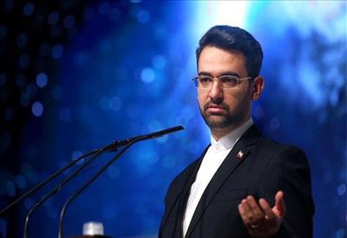وزیر ارتباطات: ۱۰۸۰ میلیارد تومان خسارت به اپراتورها در پی قطع اینترنت وارد شده است