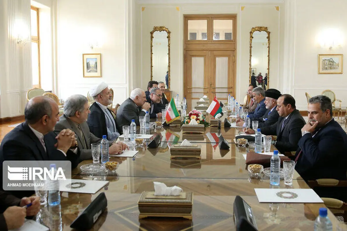 ظریف: از هر ابتکاری برای کاهش تنش در منطقه استقبال می‌کنیم