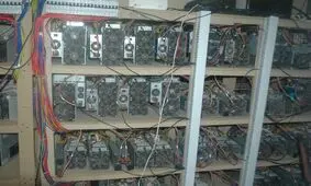 کشف ۷۲ دستگاه بیت کوین در صومعه‌سرا