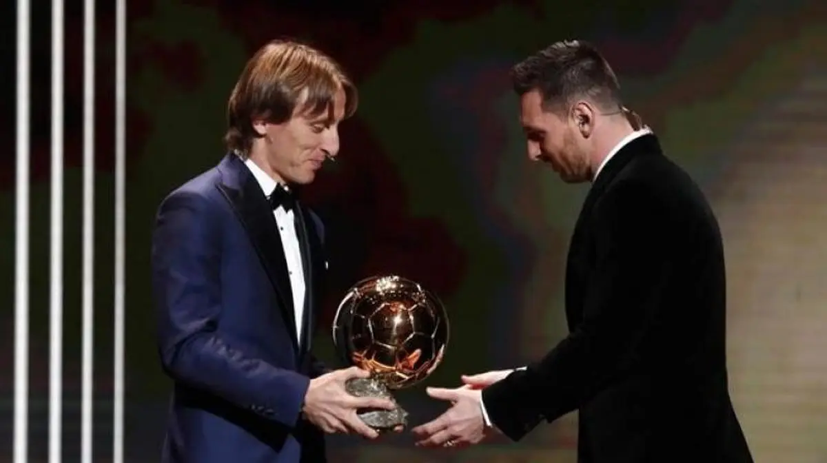 مودریچ دریافت توپ طلا را به مسی تبریک گفت