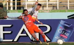 فولاد با تساوی برابر سایپا از پرسپولیس سبقت گرفت