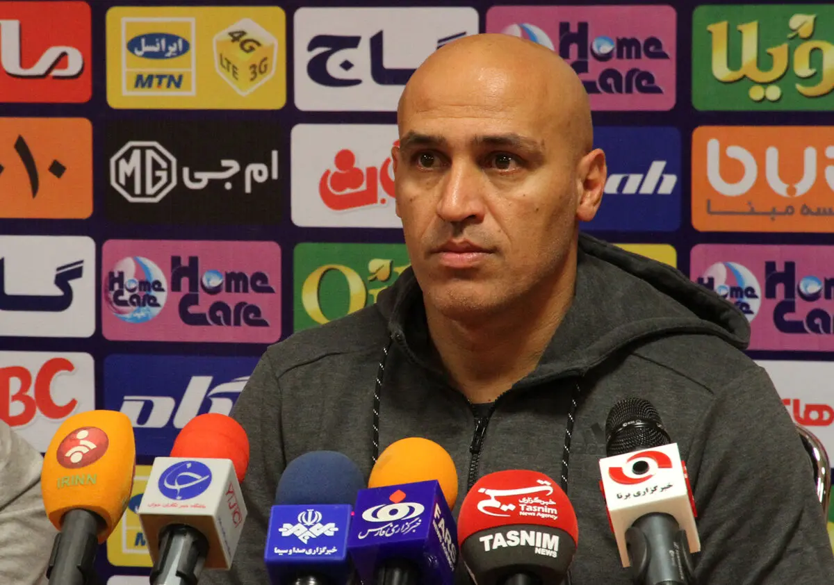 منصوریان: پنالتی ما مقابل پرسپولیس دیده نشد