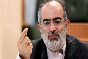 پاسخ آشنا به کیهان که او را 