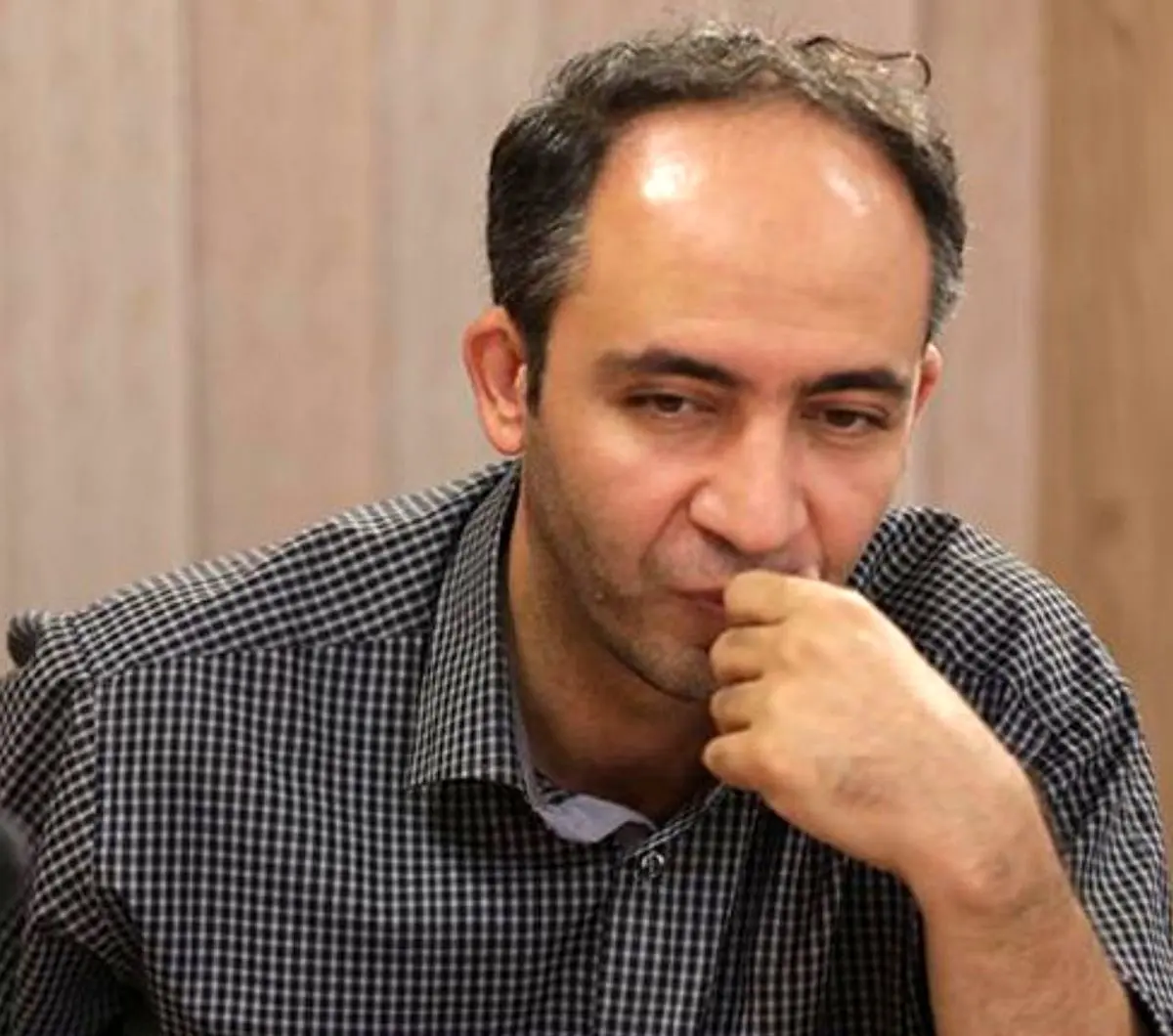 مالیات نگرفتن از بازیگرانی که درآمد میلیاردی دارند، روح و روان ملت را آزار می دهد