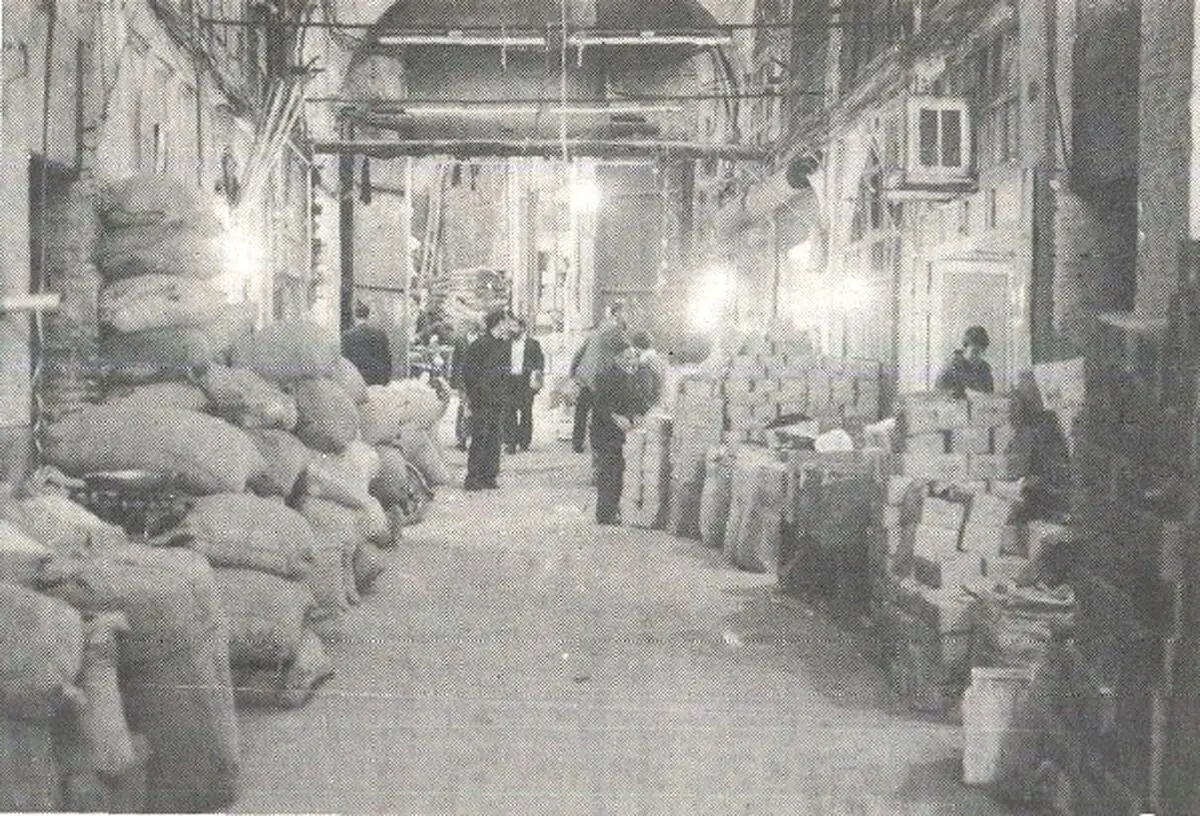 بازار سیاهی که ده‌ها سال است به جان ایرانیان افتاده؛ این بار از آذر ١٣٥٦ بخوانید