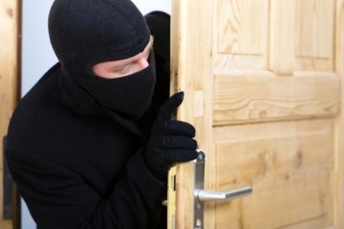 دسیسههای مردی پلید زیر نقاب زندگی فقیرانه