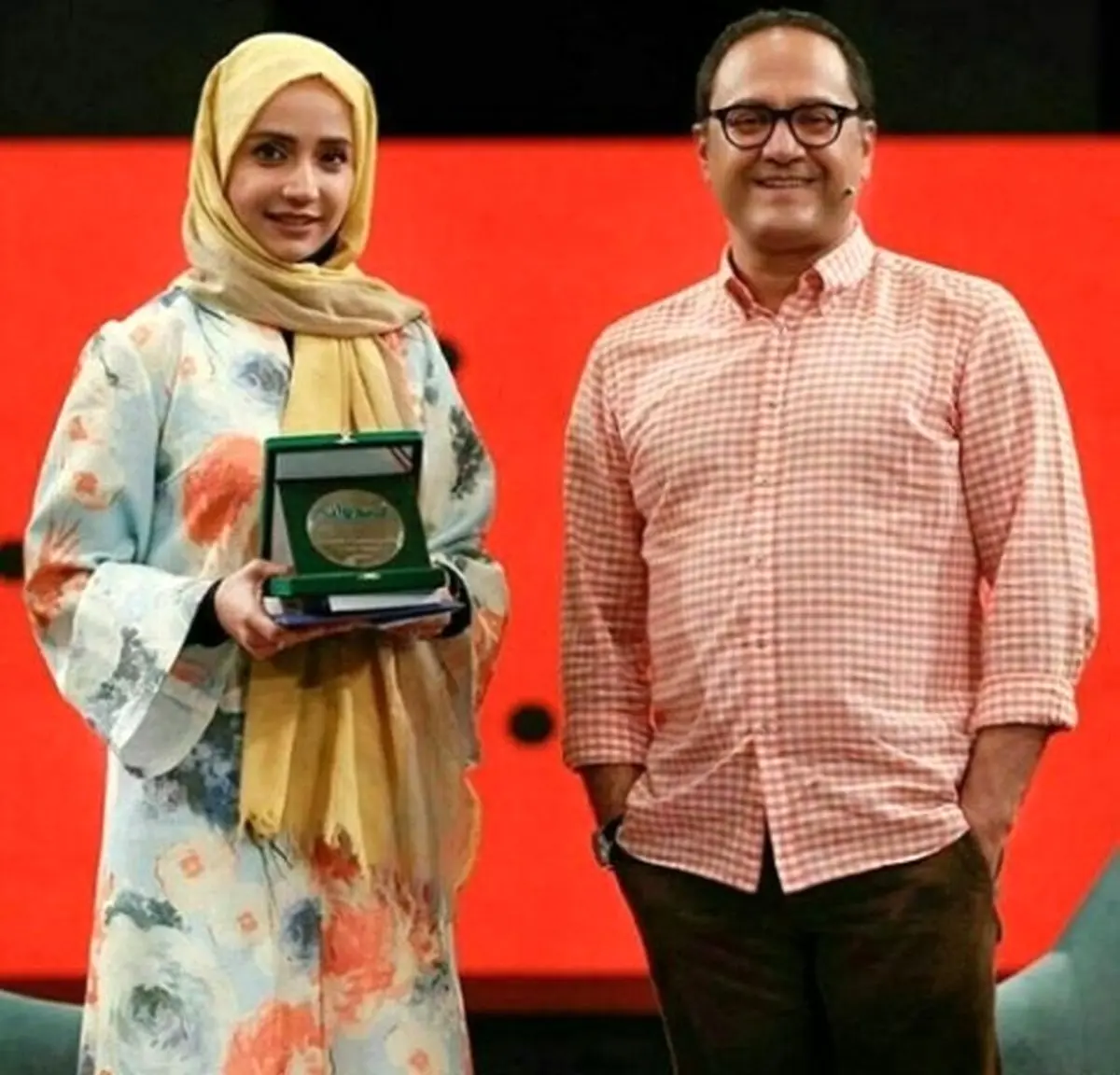 فیلم / سوال شخصی شبنم قلی خانی از رامبد جوان در خندوانه