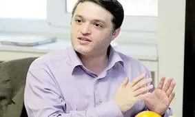 انتقاد تند محمد قوچانی از عارف و شوراي عالی اصلاح‌طلبان / حق نداشتیم اینقدر بی‌مسئولیت باشیم!