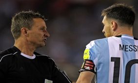 مسی به کمیته انضباطی فیفا احضار شد!