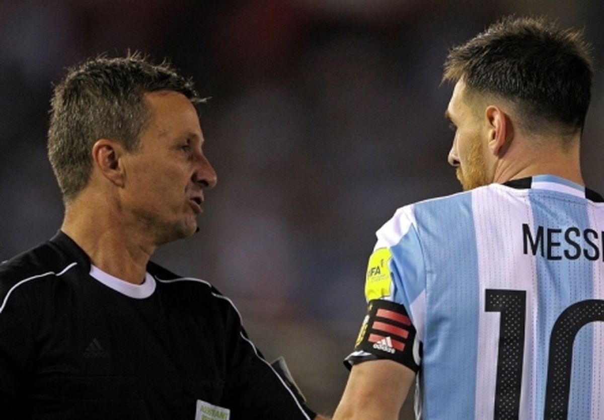 مسی به کمیته انضباطی فیفا احضار شد!