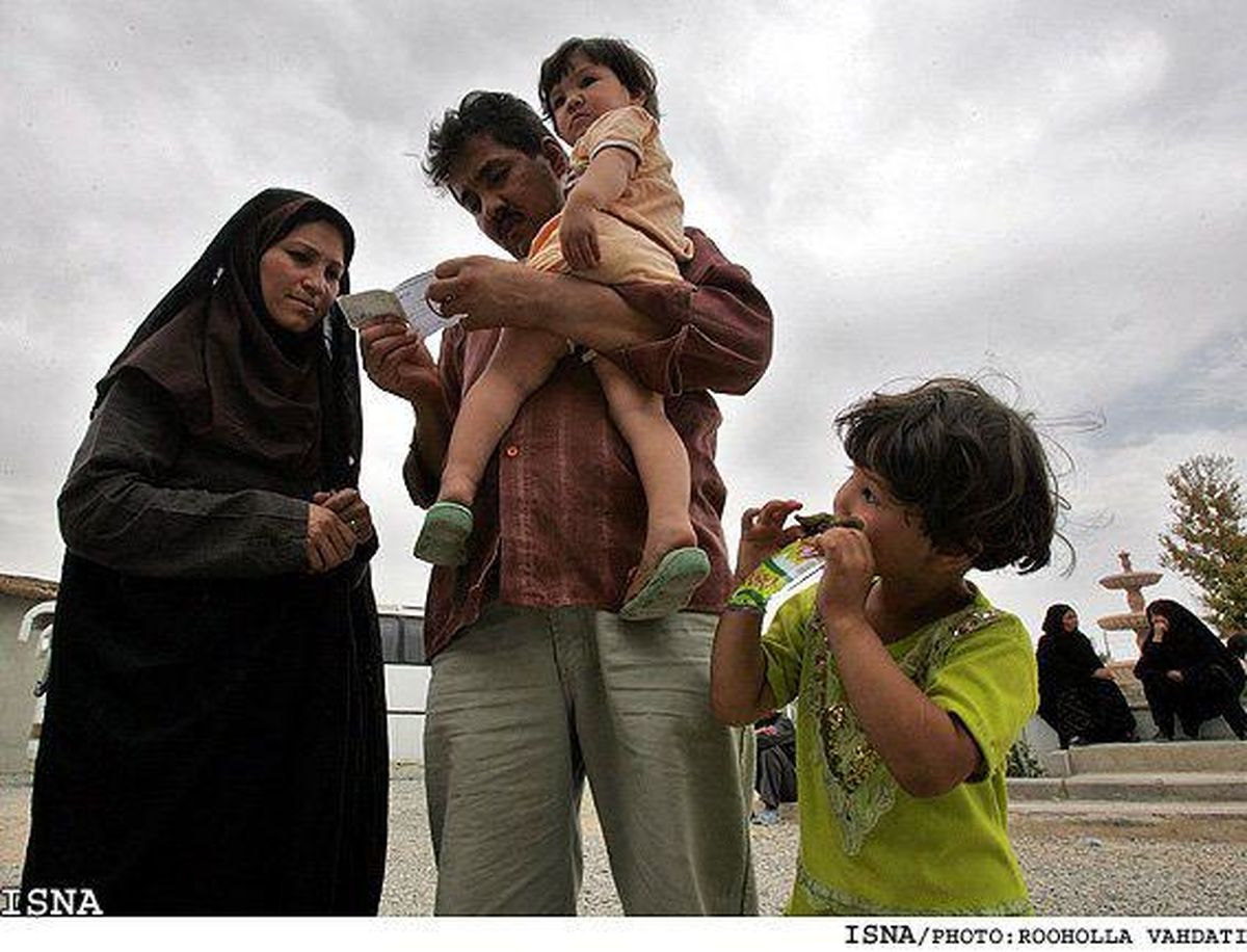 چه تعداد پناهنده مجاز در ایران زندگی میکنند؟