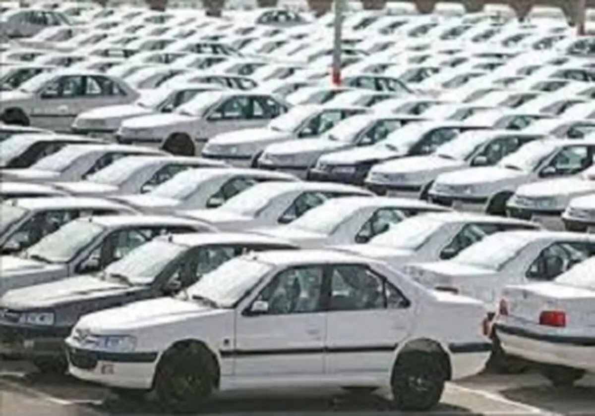 پیش بینی استمرار ممنوعیت واردات خودرو در سال ۹۹
