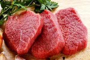 قیمت انواع گوشت تازه گوساله و گوسفندی داخلی در غرفه های تره بار