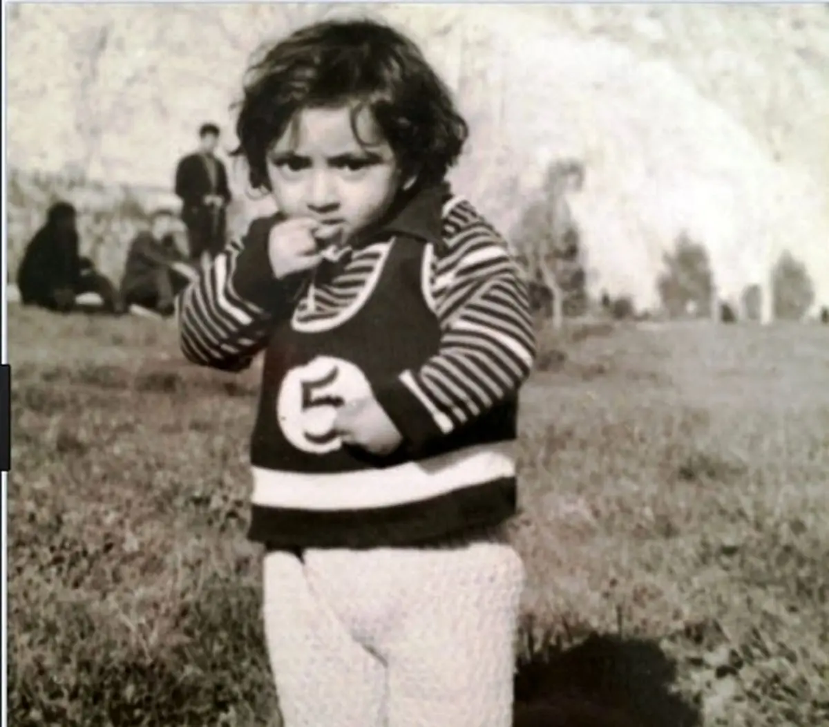 عکس دیده نشده از کودکی عارف لرستانی