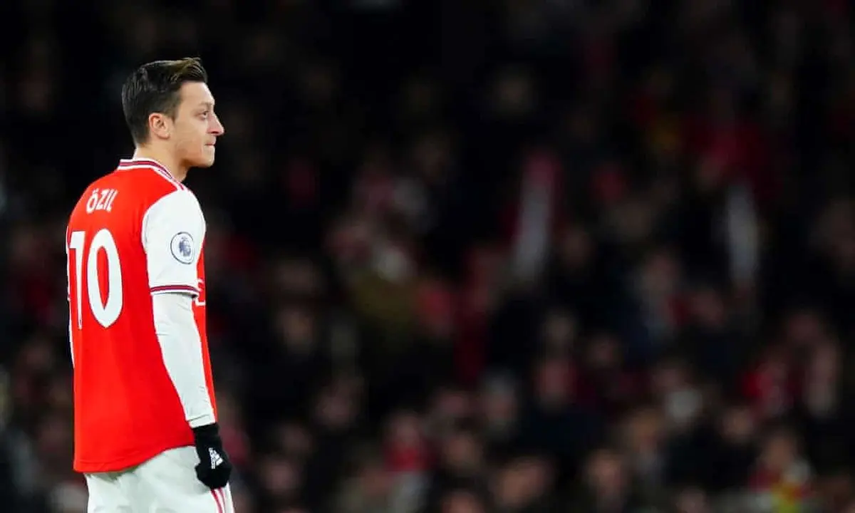 اوزیل و آرسنال، درگیر چالش سیاسی چین