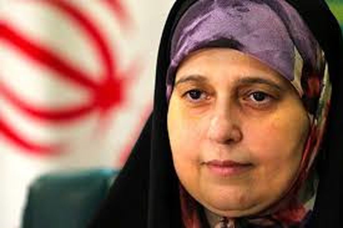 توییت پروانه سلحشوری درباره امضاکنندگان نامه ۷۷ نفر