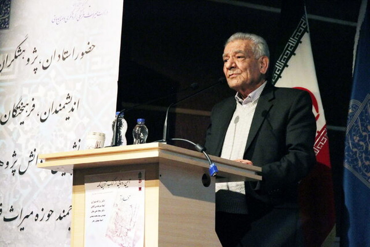 باستانشناسی که «کلنگ طلایی» دارد