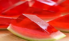 آموزش متفاوت تزیین ژله هندوانه‌ای شب یلدای ۹۸